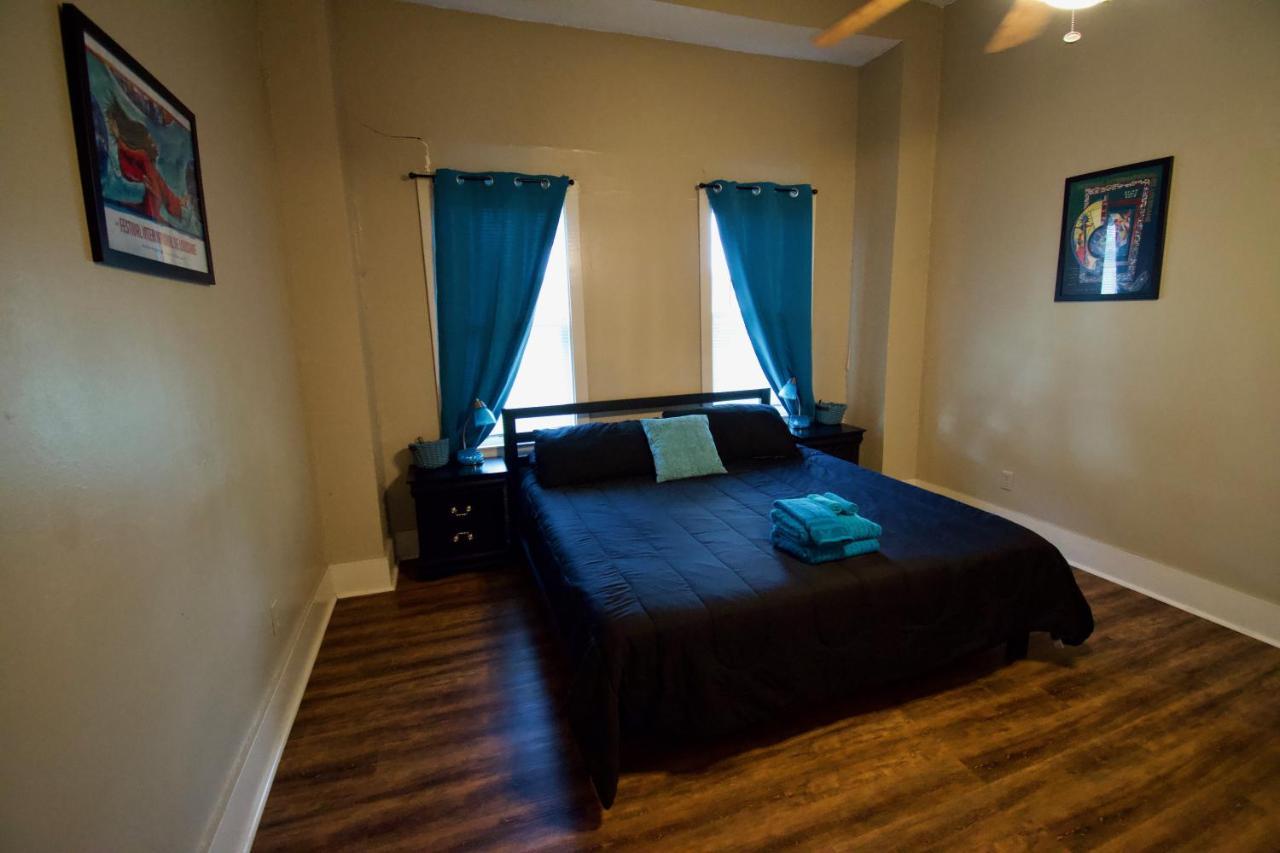 Cajun Hostel Downtown Лафаєт Екстер'єр фото